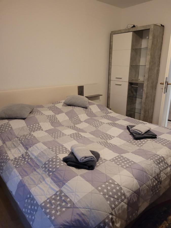 Ryan Apartament Mit Netflix Санкт-Енгльмар Екстер'єр фото